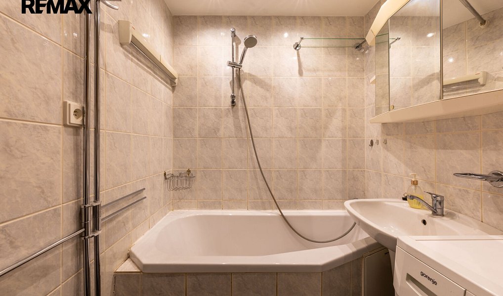 Pronájem bytu 3+1 64 m², Liberec – náhled fotky 13