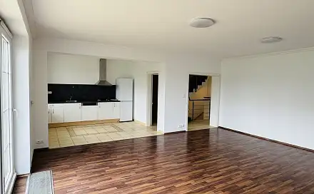 Pronájem domu 180 m² s pozemkem 288 m², Růžová, Jesenice - Osnice, okres Praha-západ