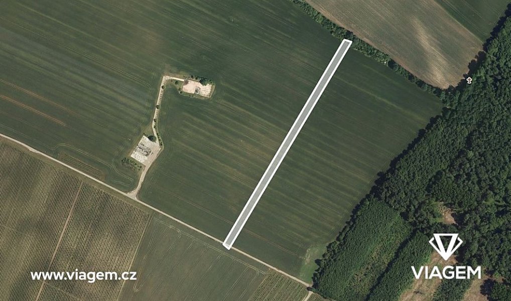 Prodej pole 945 m², Starý Poddvorov – fotka 1 z 5
