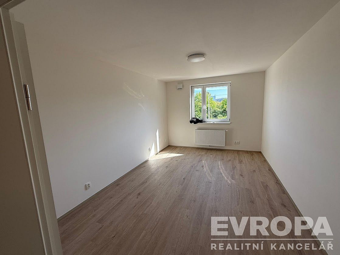 Pronájem bytu 2+kk 63 m² – fotografie 5