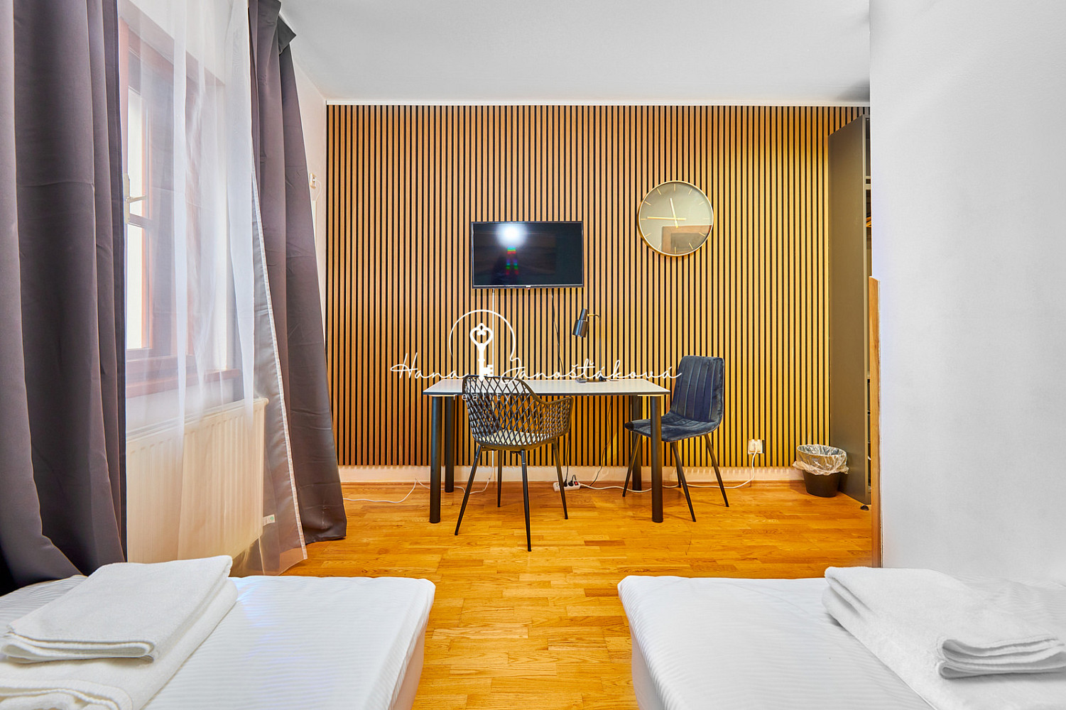 Prodej ubytovacího objektu 270 m² – fotografie 3