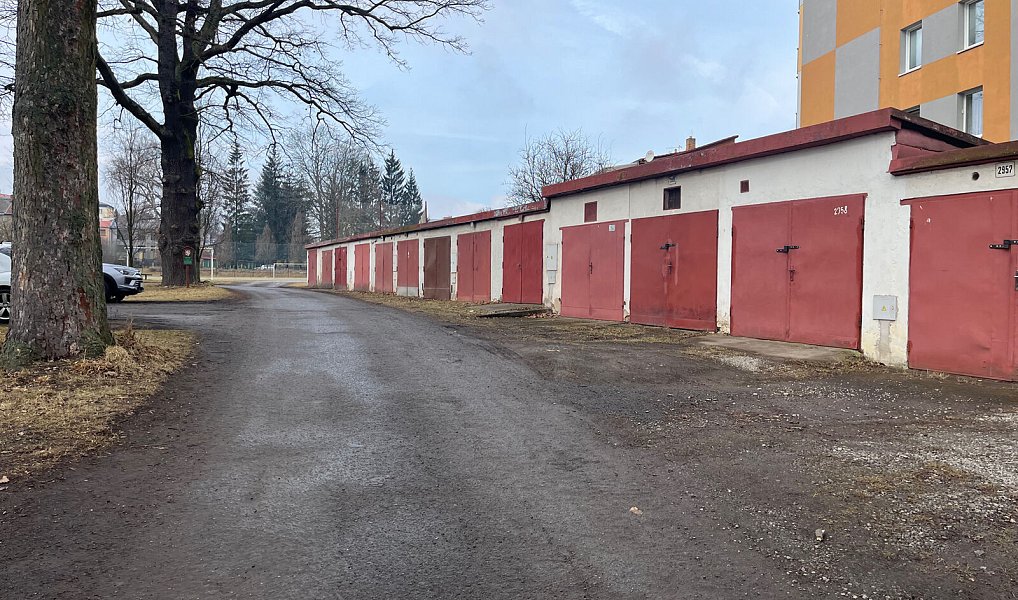 Pronájem Garáže, 19m2, Štefanikovo náměstí, Jihlava – fotka 1 z 4