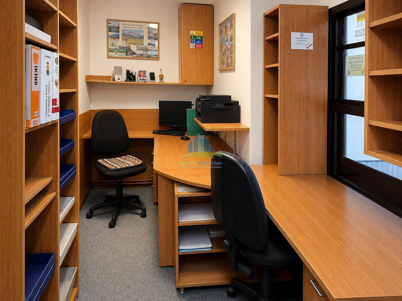 Prodej obchodních prostor 241 m² – fotografie 2