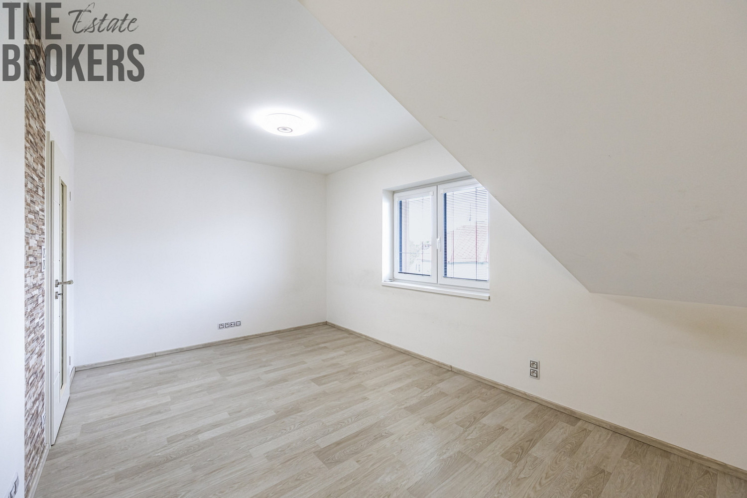 Prodej bytu 4+kk 97 m² – fotografie 3