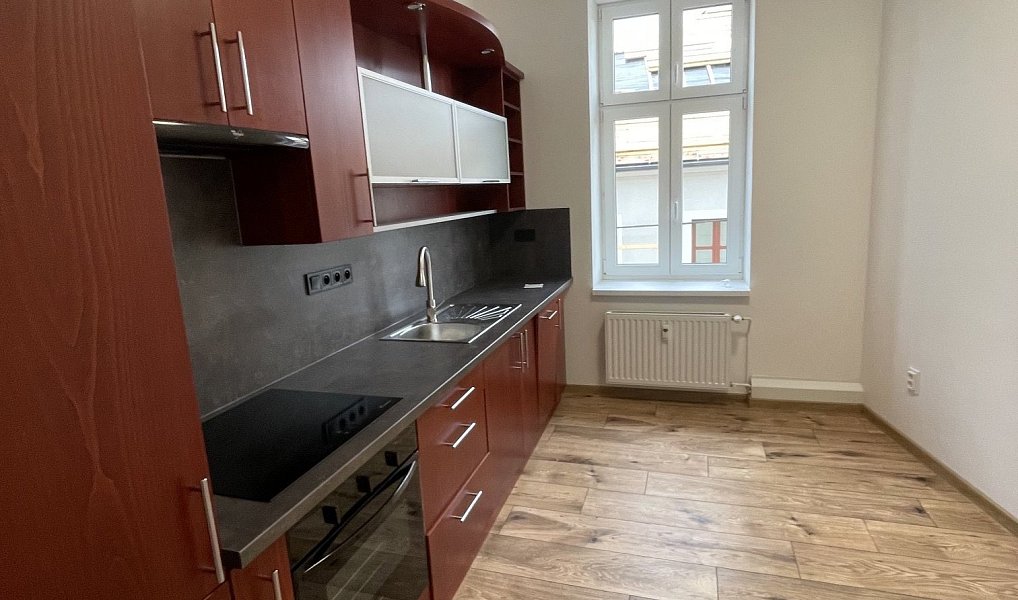 Pronájem bytu 2+1 67 m², Bruntál – náhled fotky 3