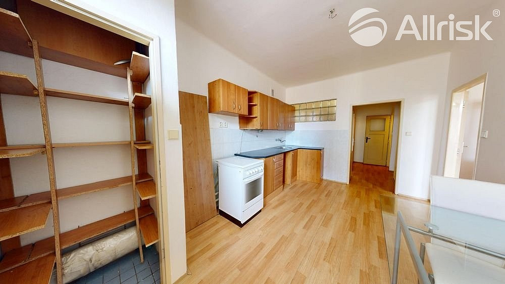 Pronájem bytu 2+1 76 m² – fotografie 2