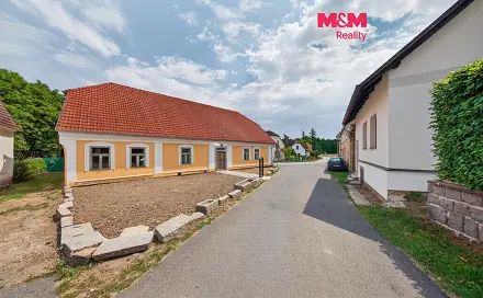 Prodej domu 163 m² s pozemkem 489 m², Uzeničky - Černívsko, okres Strakonice