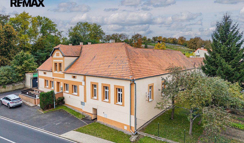 Prodej nájemního domu, činžáku 670 m², Zbrašín – fotka 1 z 43