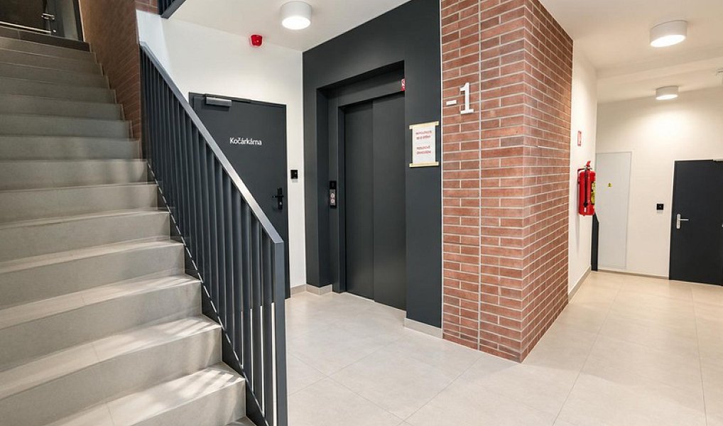 Pronájem bytu 2+kk 55 m², Praha – náhled fotky 13