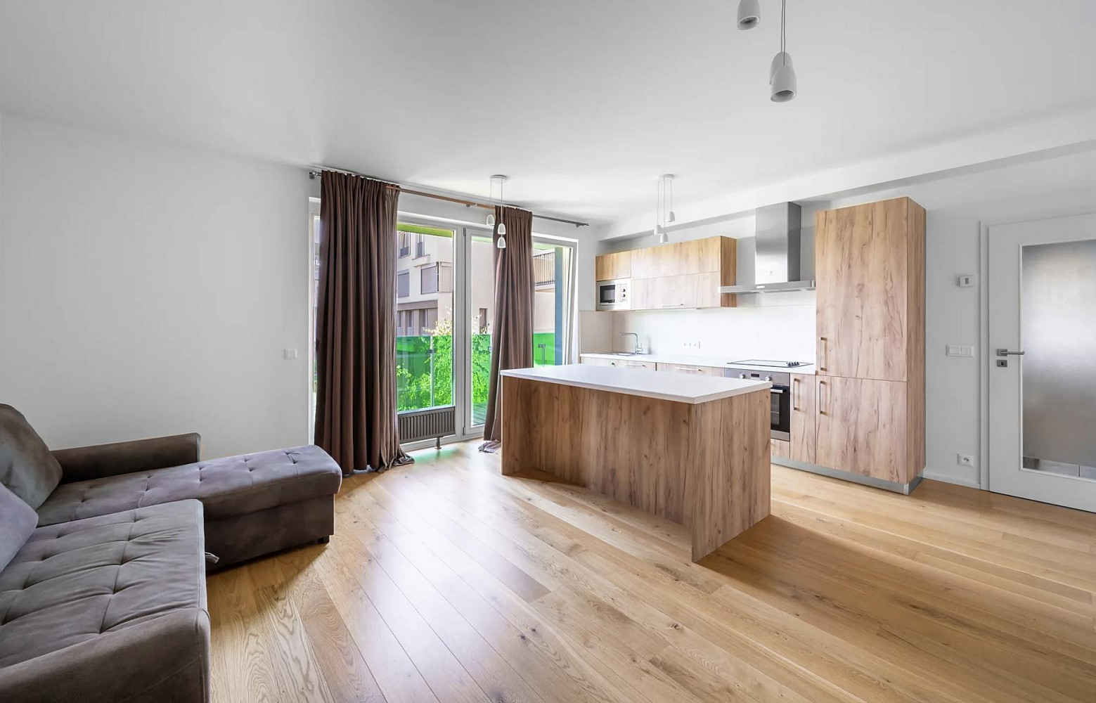 Pronájem bytu 2+kk 61 m² — photo 3