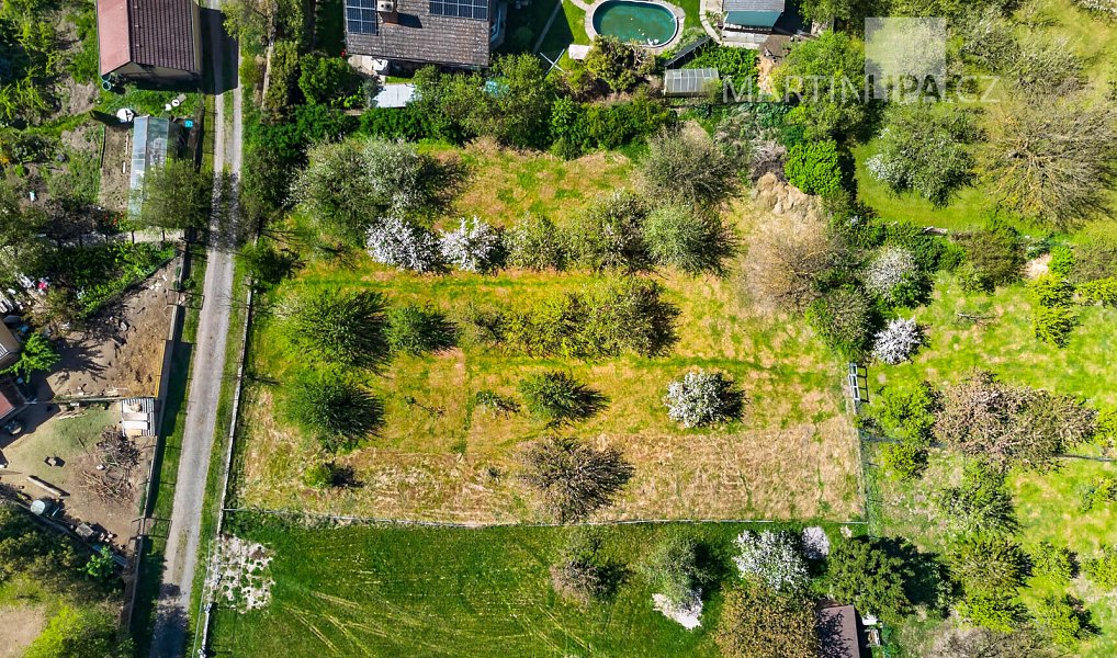 Prodej stavebního pozemku 878 m², Kamenný Přívoz – náhled fotky 2