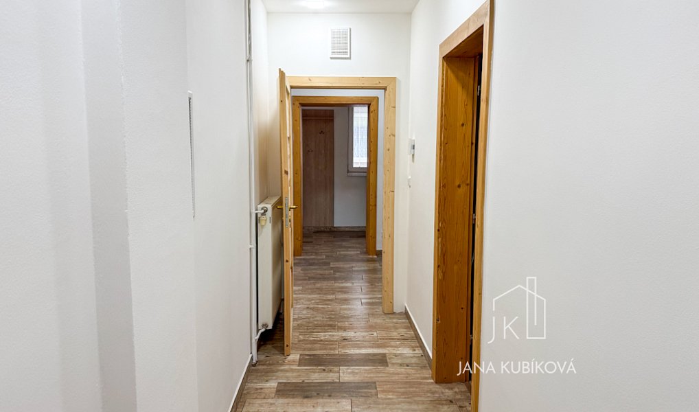 Prodej domu 336 m² s pozemkem 1 199 m², Kyjov – náhled fotky 16