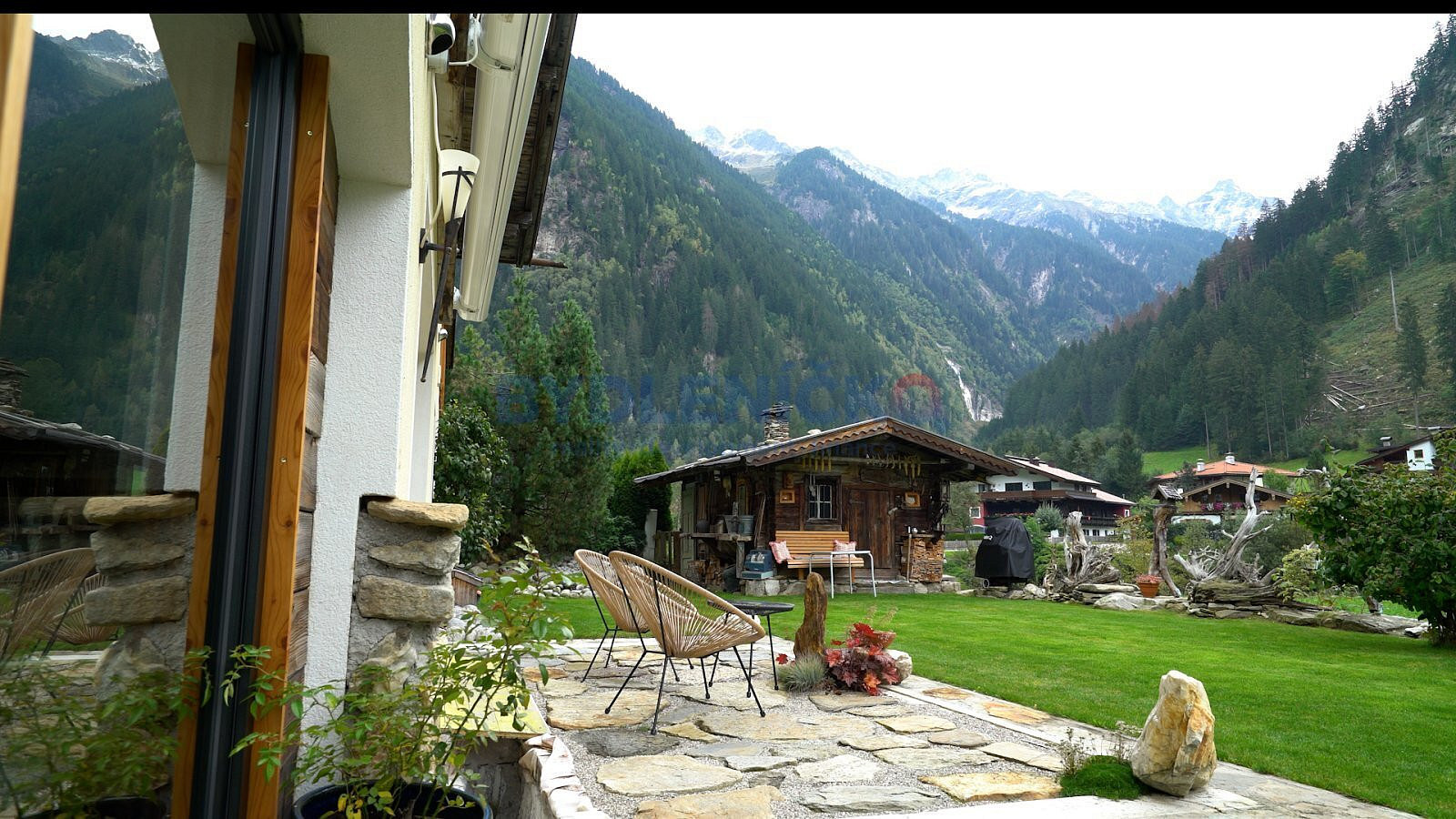 Prodej domu 550 m² s pozemkem 751 m² — photo 3