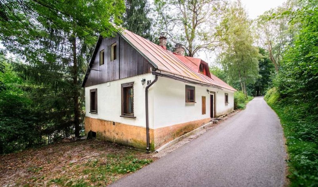Prodej domu 149 m² s pozemkem 320 m², Dolní Dvůr – fotka 1 z 25