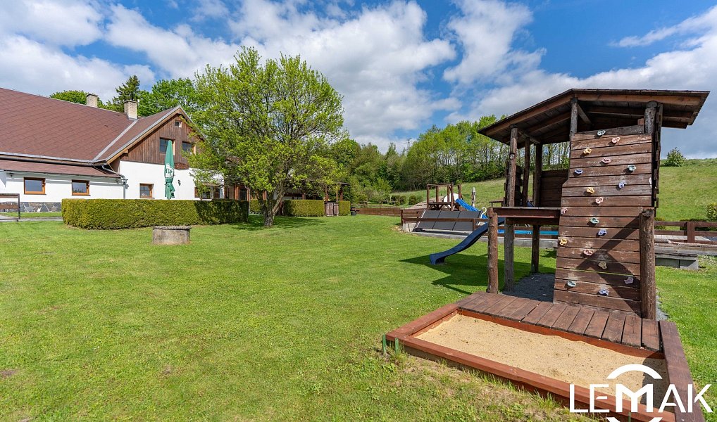Prodej chaty/chalupy 300 m² s pozemkem 2 372 m², Ryžoviště – náhled fotky 13
