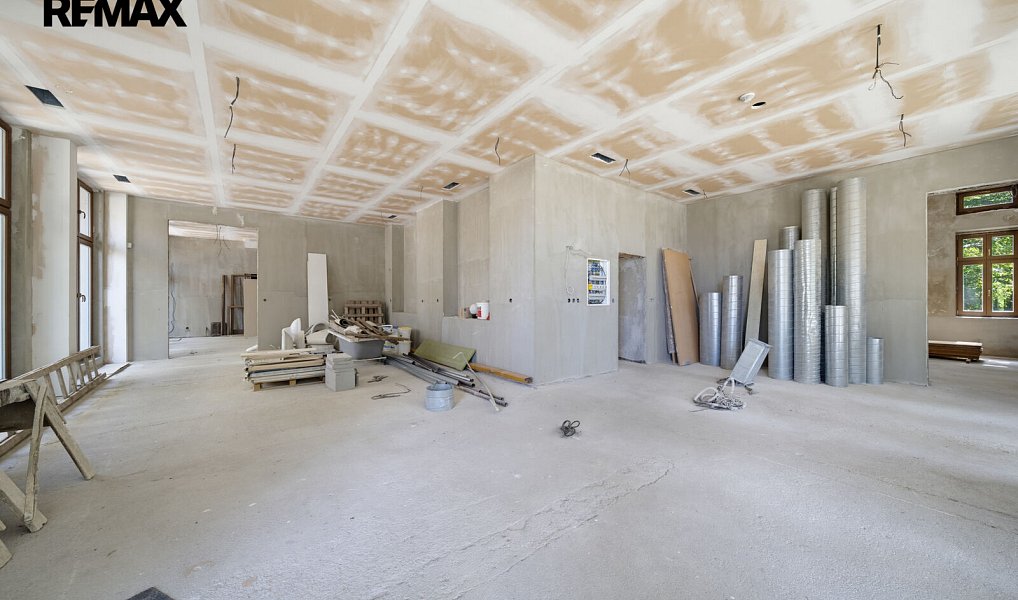 Prodej ubytovacího objektu 1 500 m², Karlovy Vary – náhled fotky 22