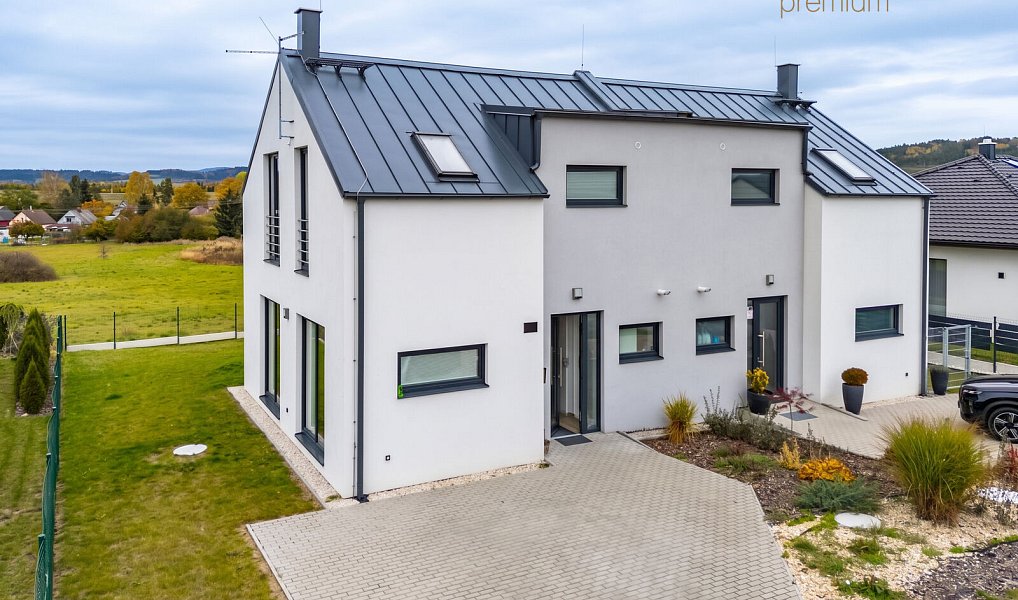 Pronájem domu 100 m² s pozemkem 61 m², Chodová Planá – fotka 1 z 22