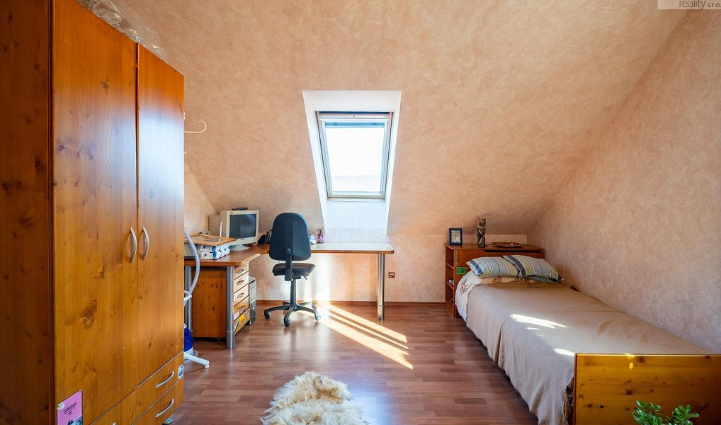 Prodej domu 372 m² s pozemkem 3 764 m², Lužice – náhled fotky 39