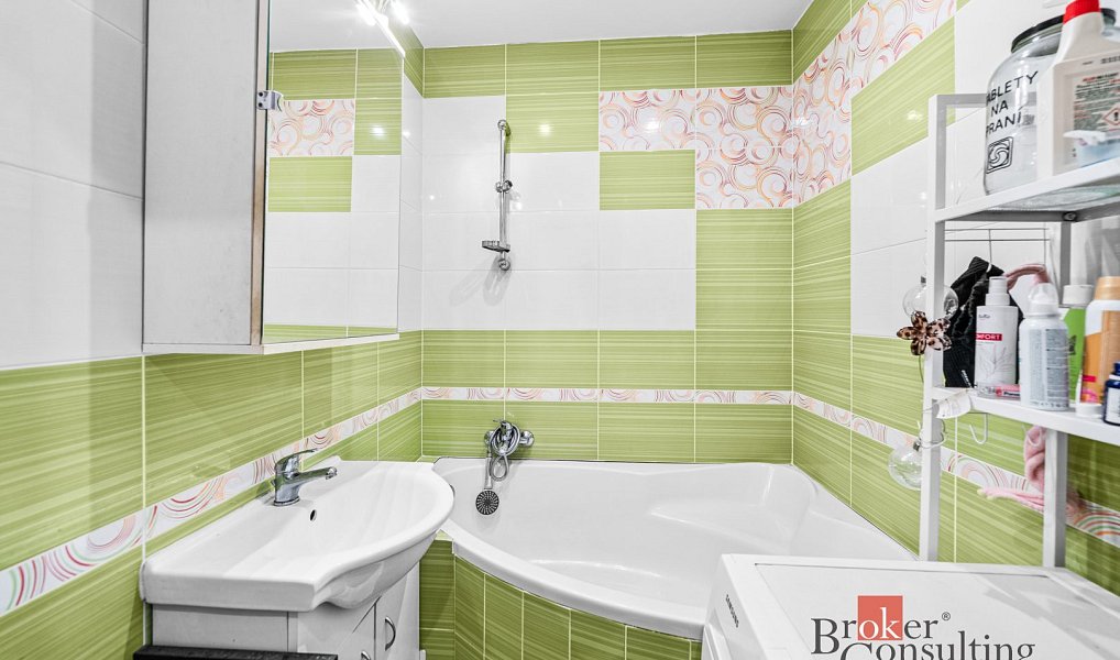 Prodej bytu 3+1 70 m², Dobřany – náhled fotky 10