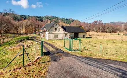 Prodej domu 420 m² s pozemkem 3 375 m², Prysk - Dolní Prysk, okres Česká Lípa