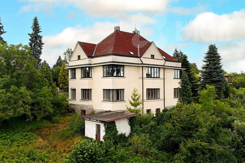 Prodej nájemního domu, činžáku 482 m²