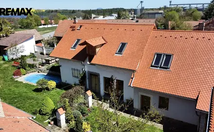 Prodej domu 226 m² s pozemkem 916 m², Vraný, okres Kladno
