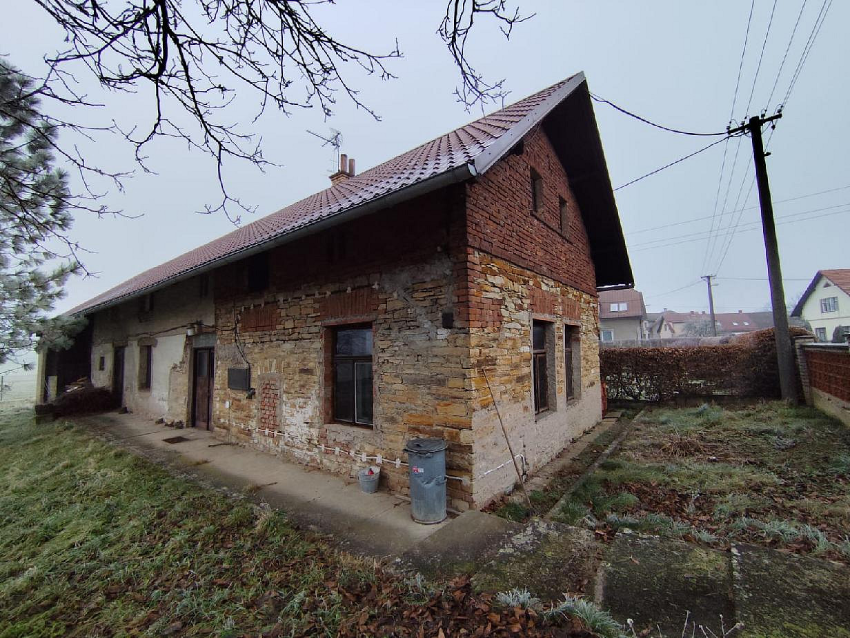 Prodej domu 130 m² s pozemkem 1 026 m² – fotografie 2