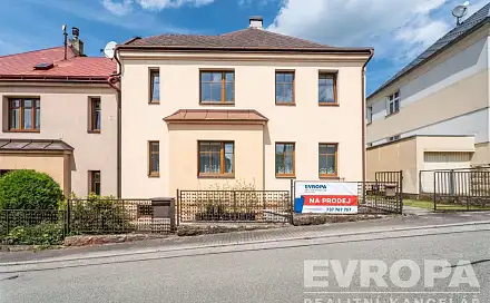 Prodej domu 270 m² s pozemkem 555 m², Zahradní Město, Trutnov - Kryblice