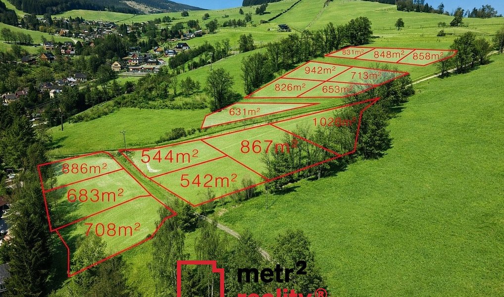 Prodej stavebního pozemku 858 m², Staré Město – fotka 1 z 5