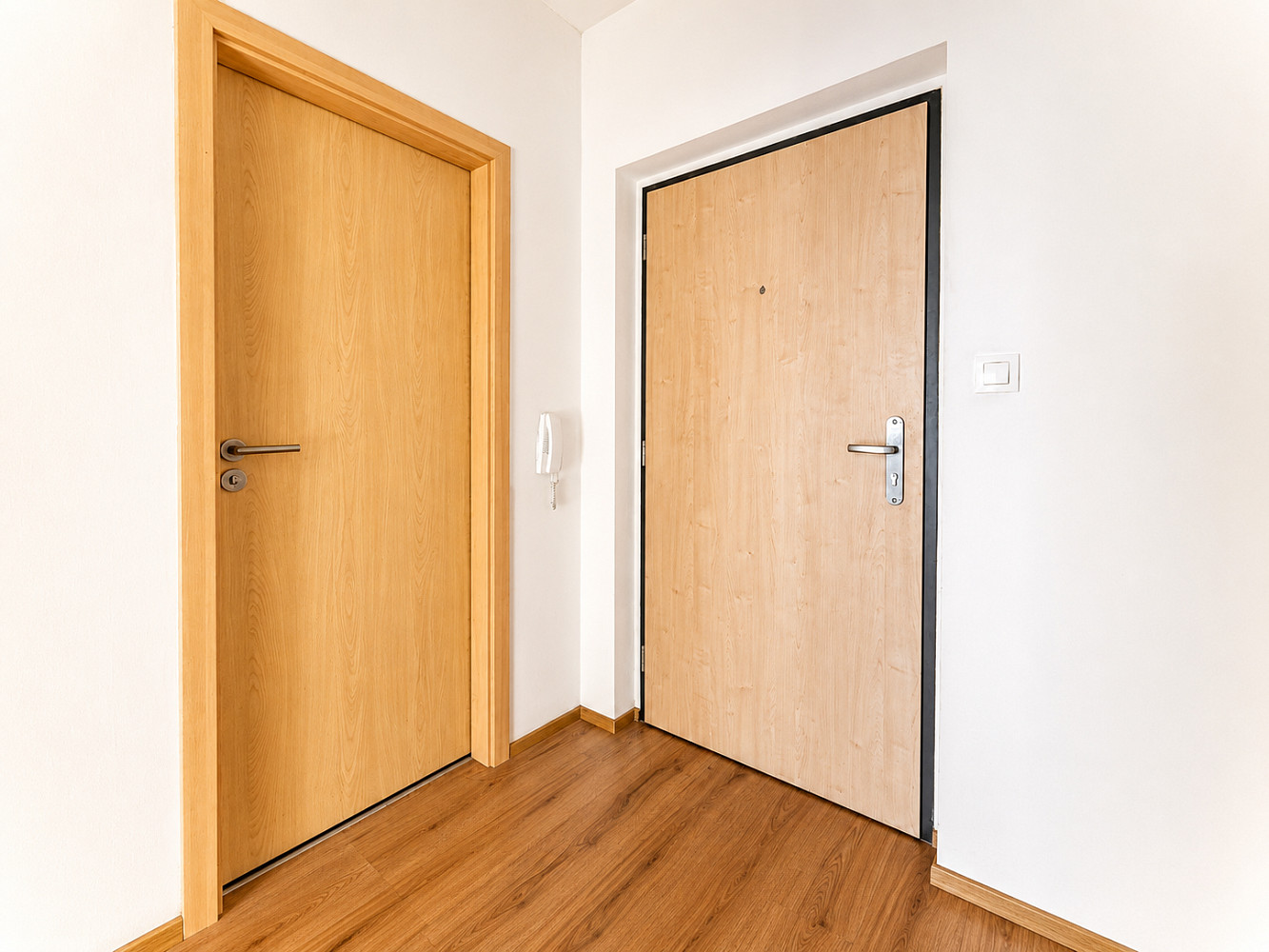 Pronájem bytu 1+kk 32 m² – pohled 5