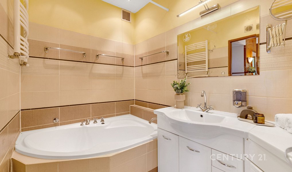 Prodej bytu 4+kk 87 m², Velké Popovice – náhled fotky 14