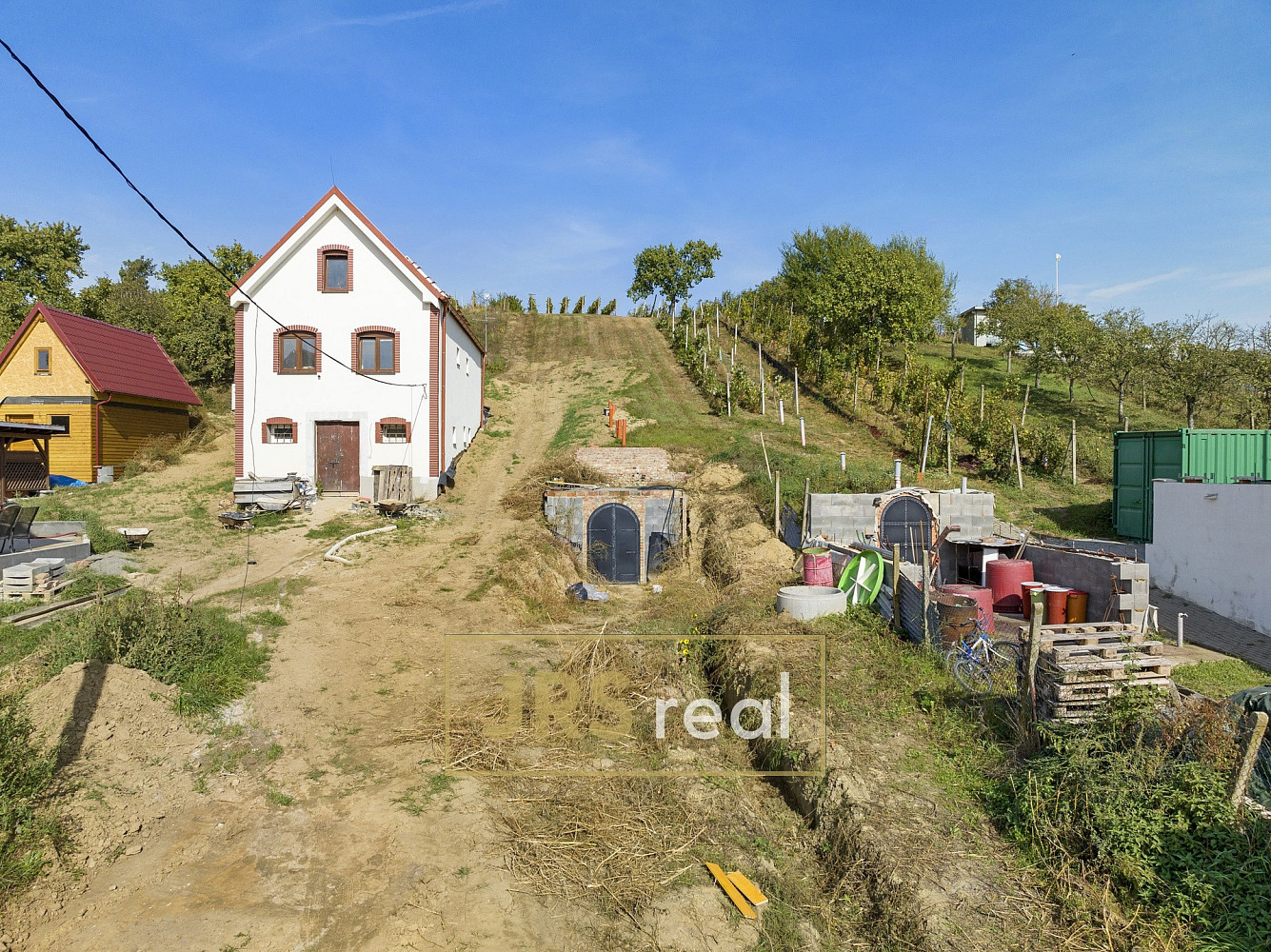 Prodej Vinného sklepa v Mutěnicích pod Dubňanskou horou, pozemek 2401 m² – další