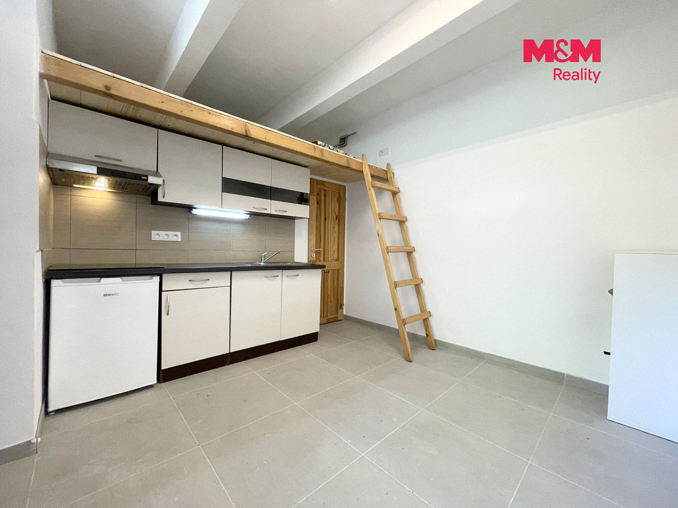 Prodej bytu 1+kk 18 m² — photo 2