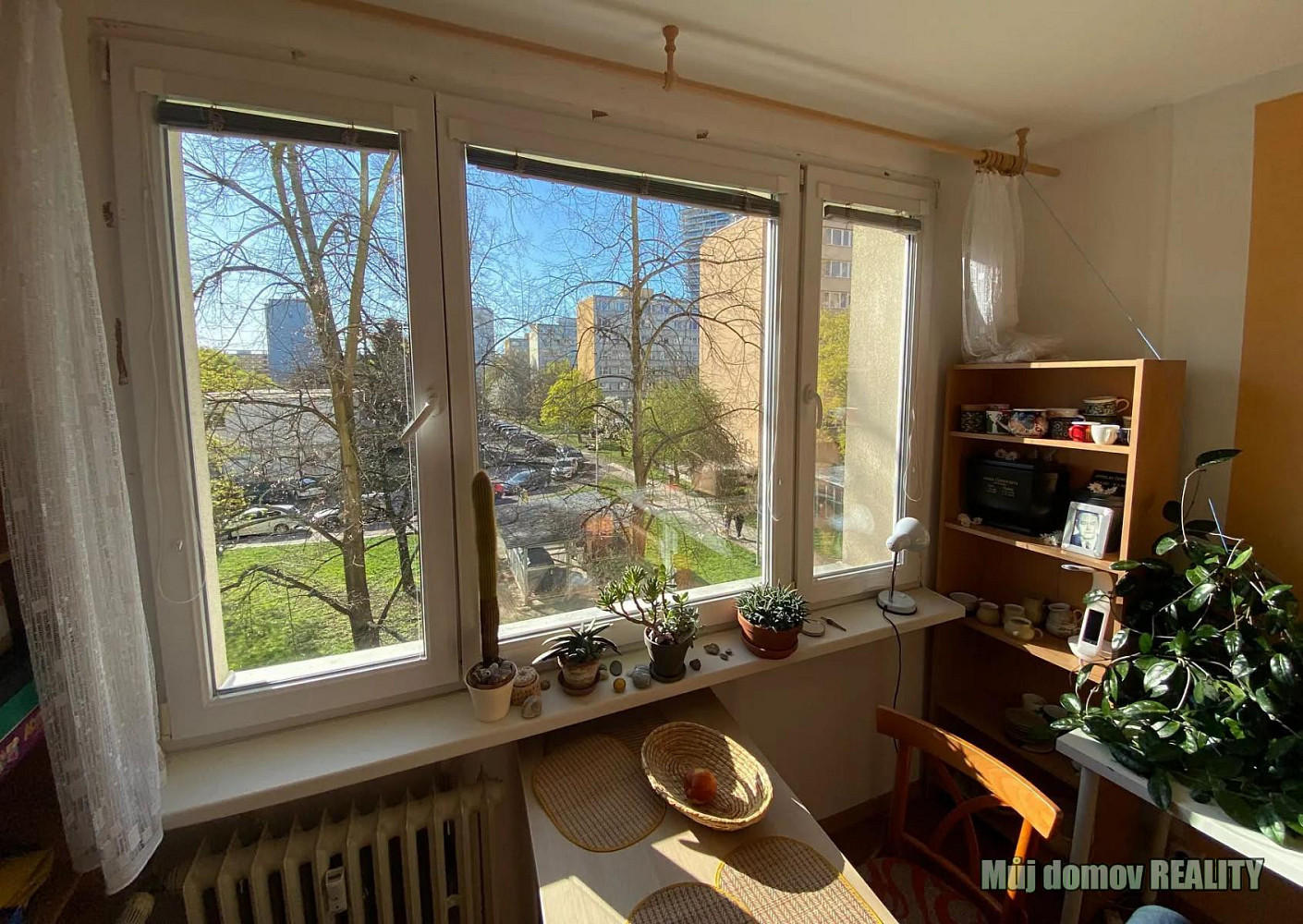 Pronájem bytu 2+kk 41 m² – fotografie 3
